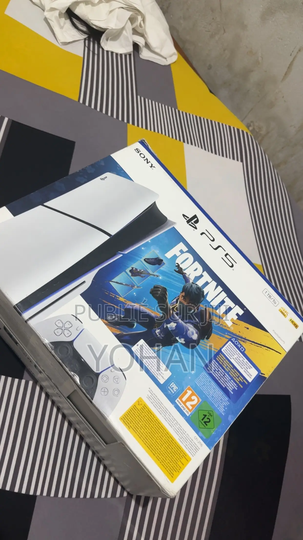 Ps5 Slime Neuf/ 3 Manettes / Avec 15jeux