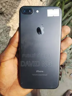 Nouveau Apple iPhone 7 Plus 128 GB Noir