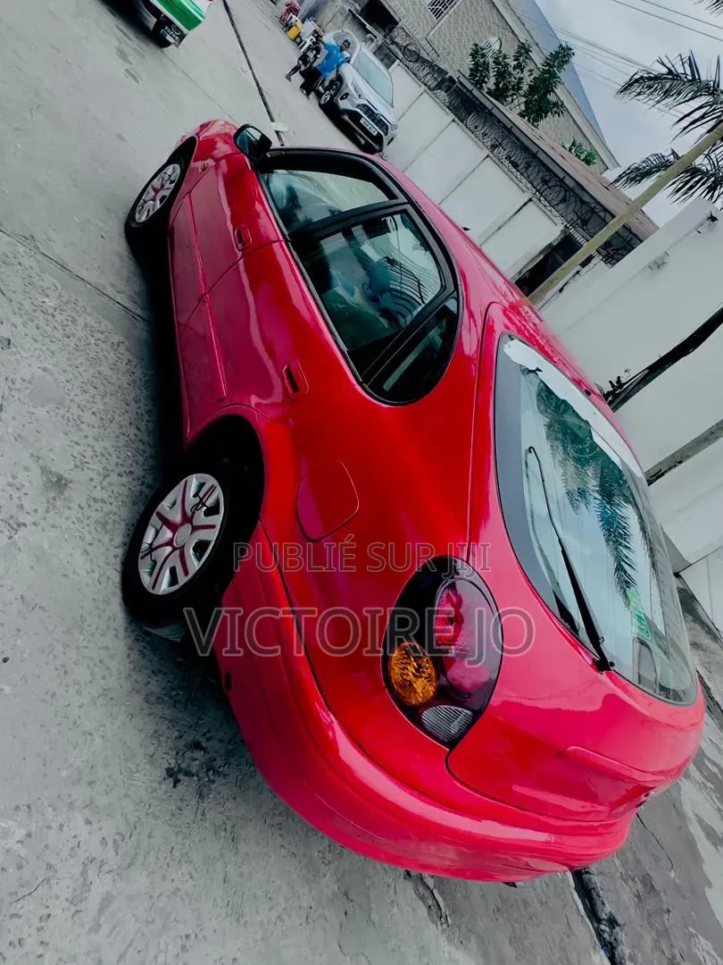 Toyota Corolla 2017 Rouge