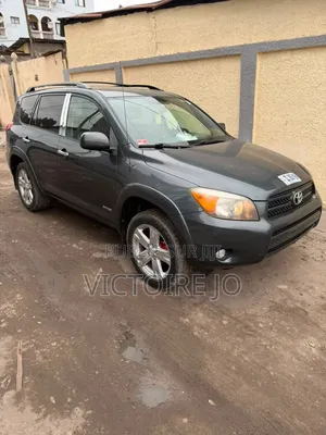 Toyota RAV4 2018 Gris