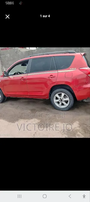 Toyota RAV4 2015 Rouge