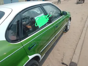Toyota Corolla 2017 Vert