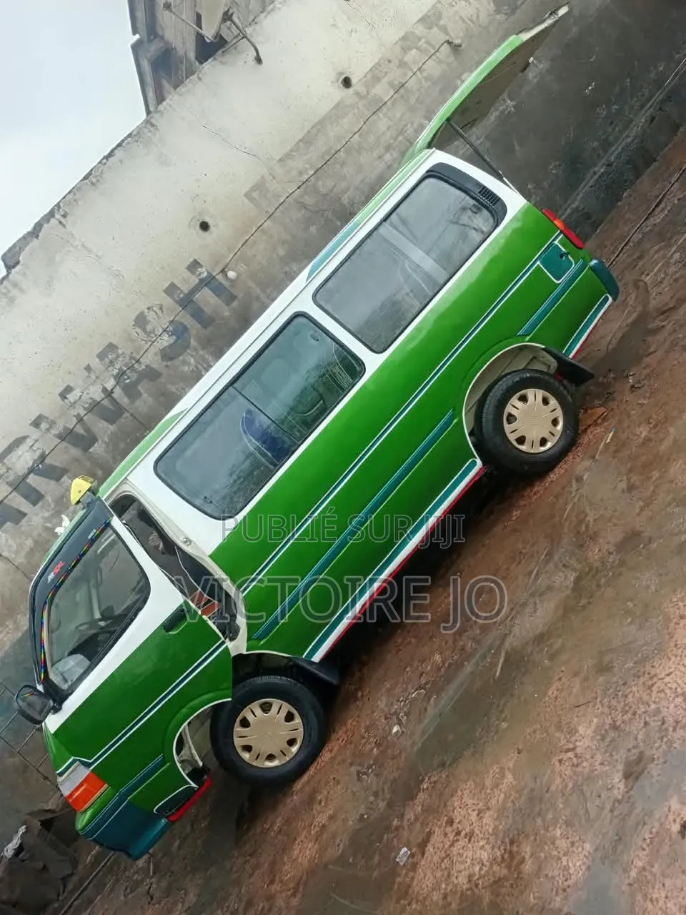 Toyota HiAce 2018 Vert