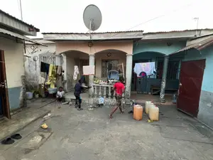 Demi Parcelle À Vendre