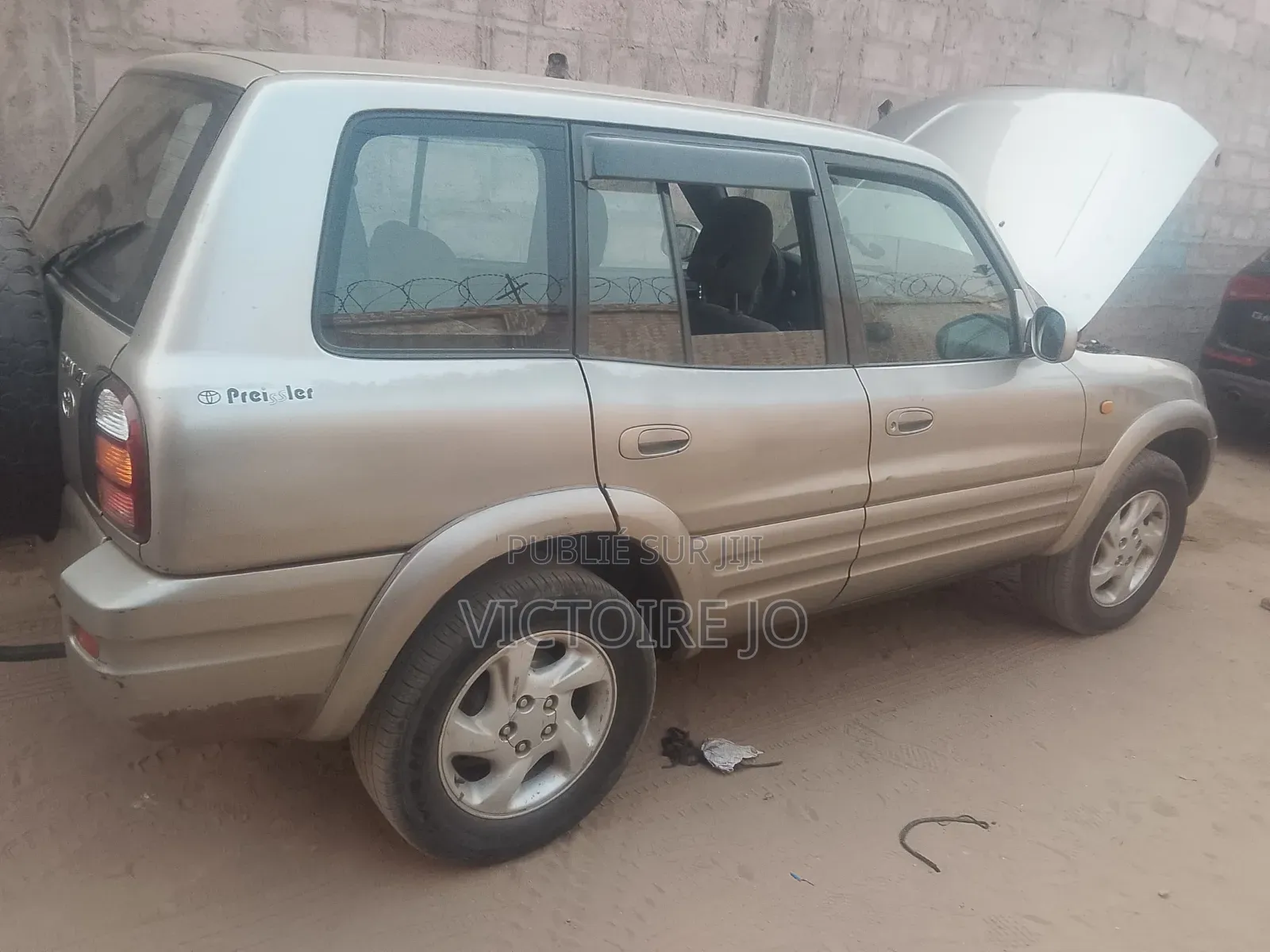 Toyota RAV4 2016 Gris