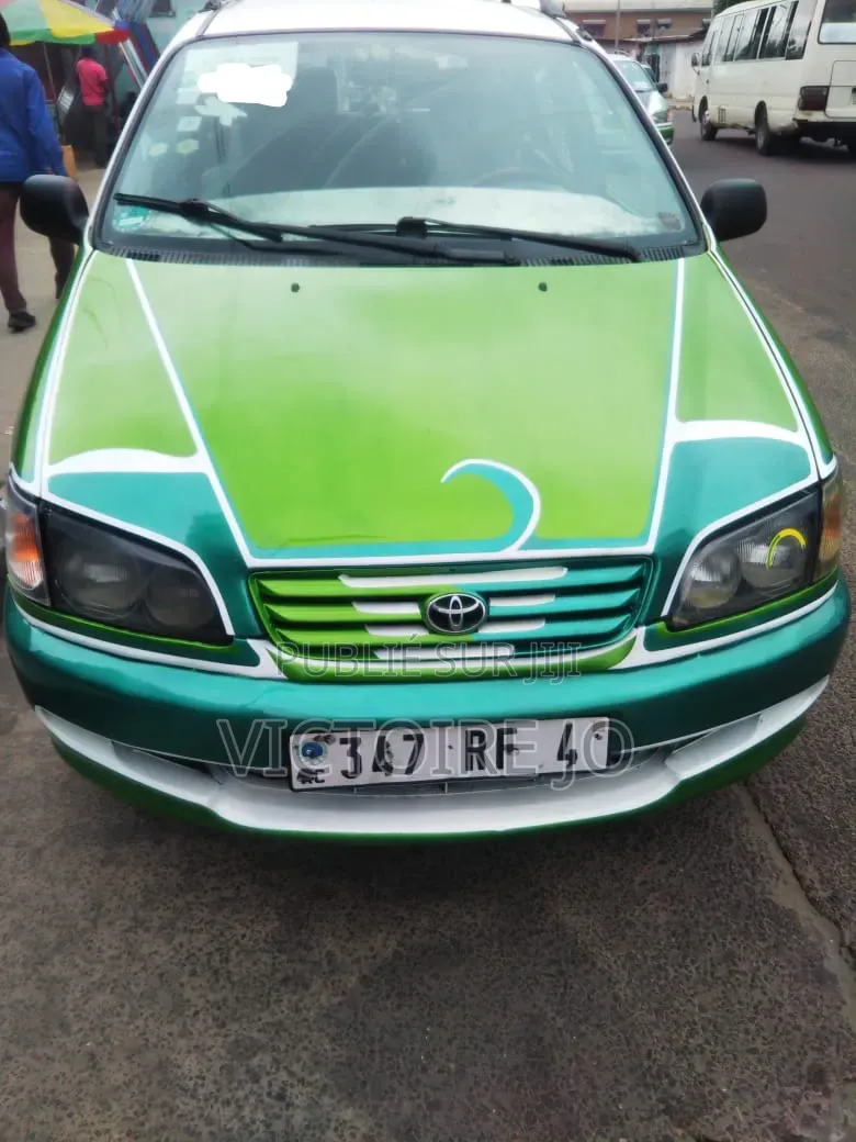 Toyota Picnic 2015 Vert