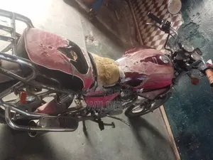 Nouveau KTM Duke 125 2023 Rouge