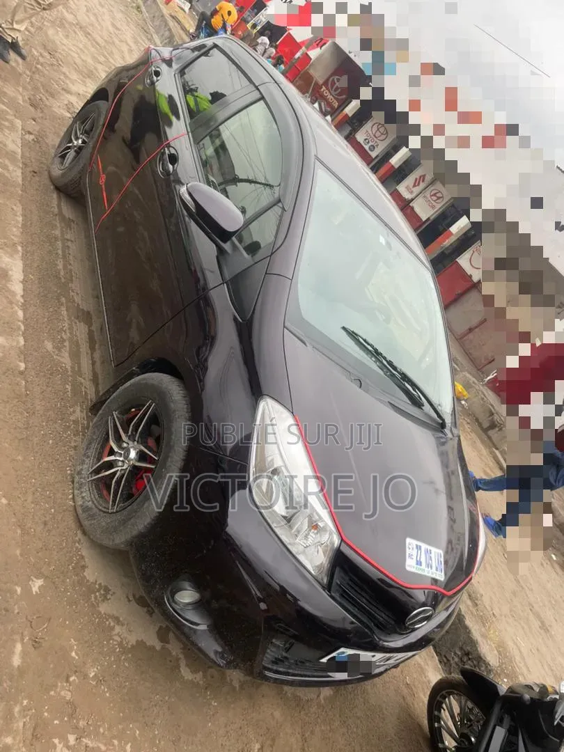 Toyota Vitz 2019 Noir