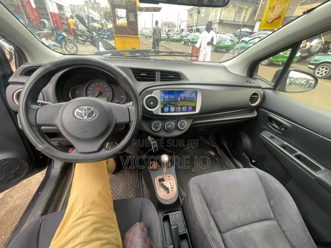 Toyota Vitz 2019 Noir