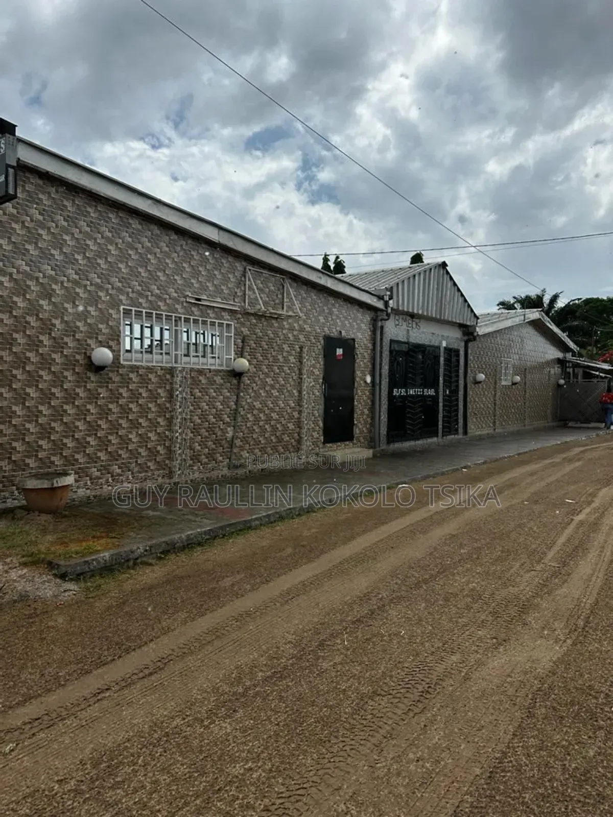 Parcelle À Vendre À Pointe Noire