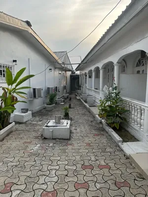 Parcelle À Vendre À Pointe Noire