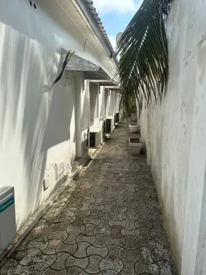 Parcelle À Vendre À Pointe Noire