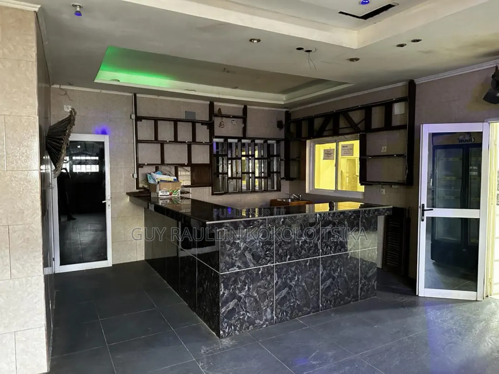 Parcelle À Vendre À Pointe Noire