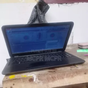 Ordinateur portable HP 250 G5 8GB Intel Core i5 HDD+SSD 500GB