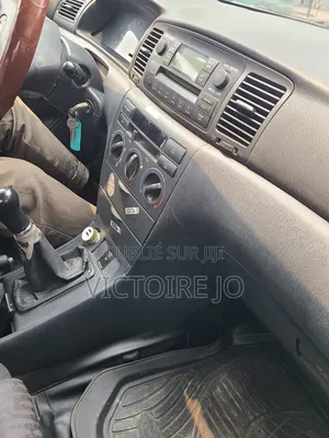 Toyota Corolla 2016 Vert