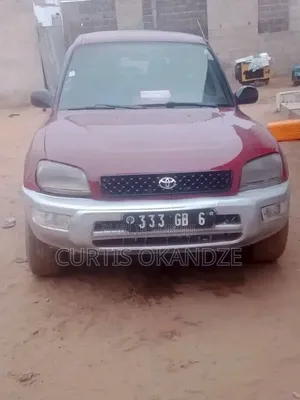 Toyota RAV4 2025 Rouge