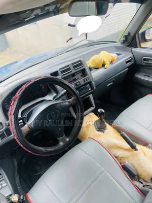 Toyota RAV4 1.8 2005 Blue