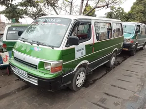 Toyota HiAce 2016 Vert