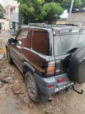 Toyota RAV4 Cabriolet 1998 Noir