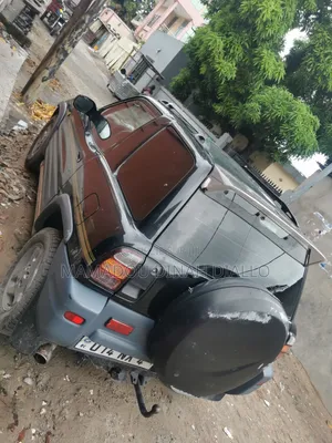 Toyota RAV4 Cabriolet 1998 Noir