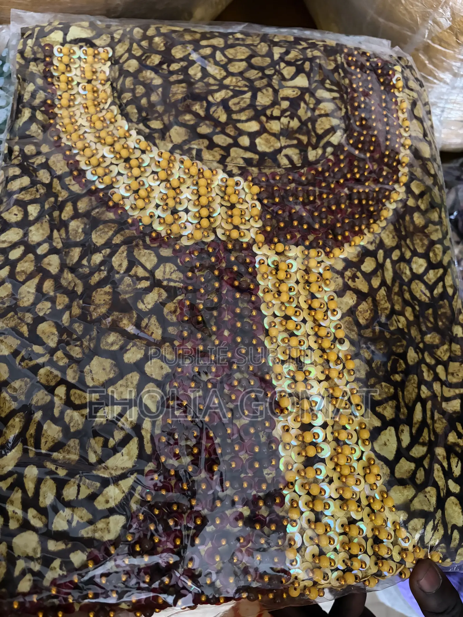 Sublime Robe Boubou Béninoise – Broderie Perlée & Élégance