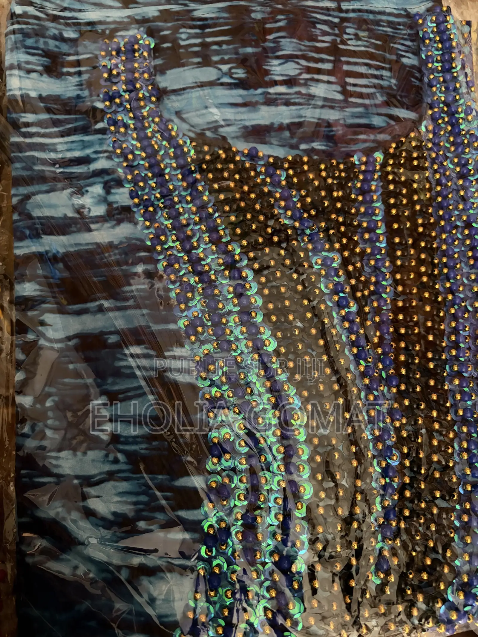Sublime Robe Boubou Béninoise – Broderie Perlée & Élégance