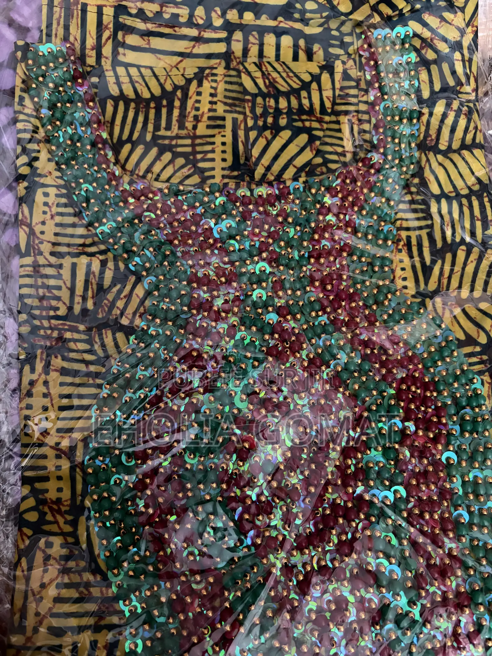 Sublime Robe Boubou Béninoise – Broderie Perlée & Élégance