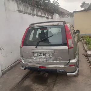 Nissan X-Trail 2017 Gris