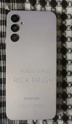 Nouveau Samsung Galaxy A14 128 GB Argenté
