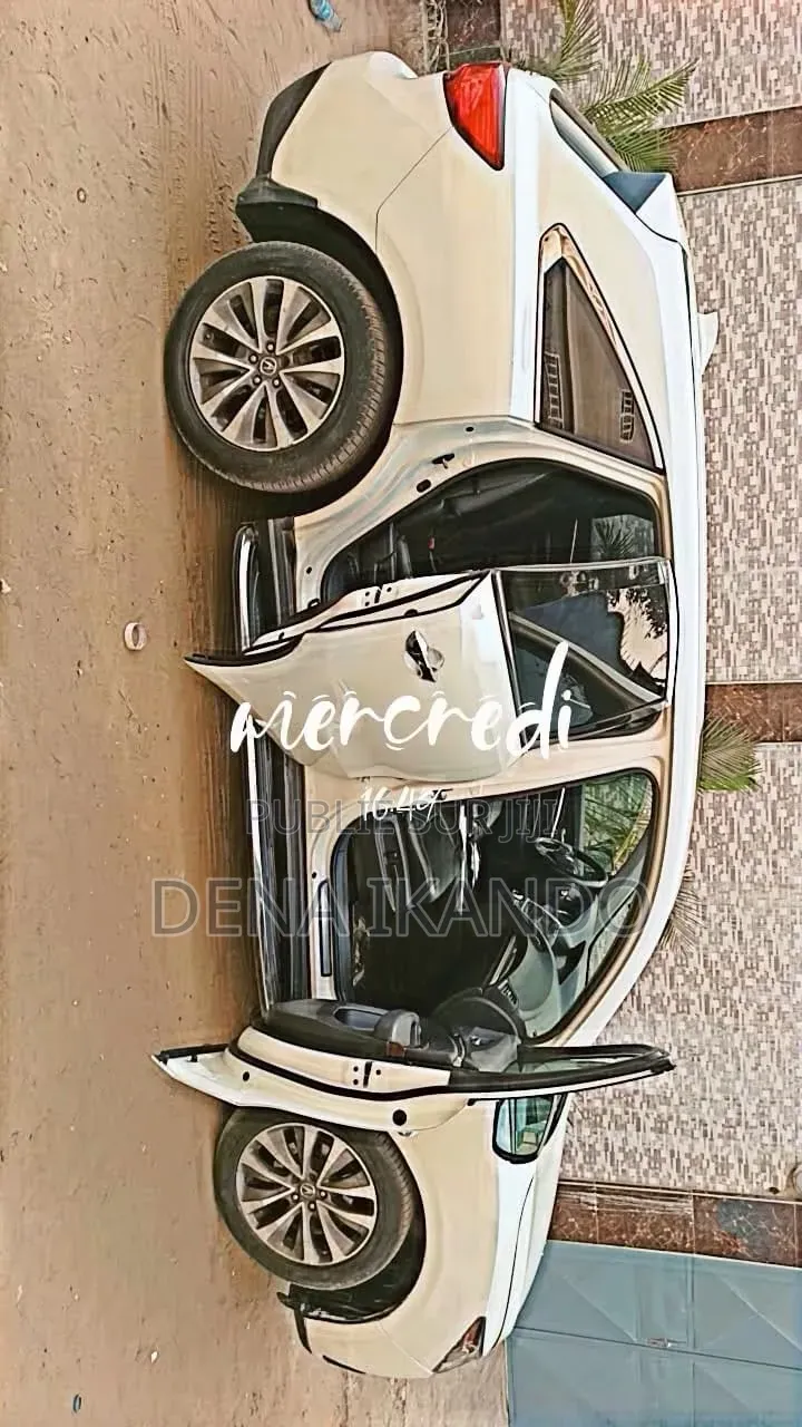 Nouveau Hyundai Grandeur 2.2 CRDi 2011 Blanc cassé