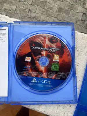 CD 💿 PlayStation 4