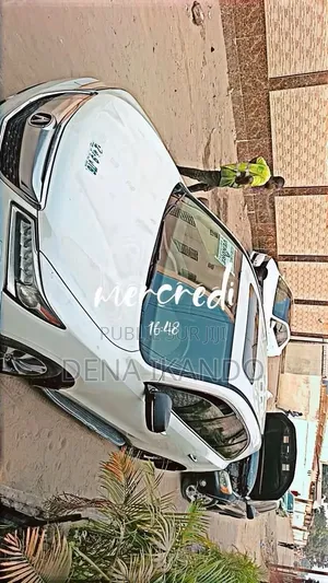 Nouveau Hyundai Grandeur 2.2 CRDi 2011 Blanc cassé