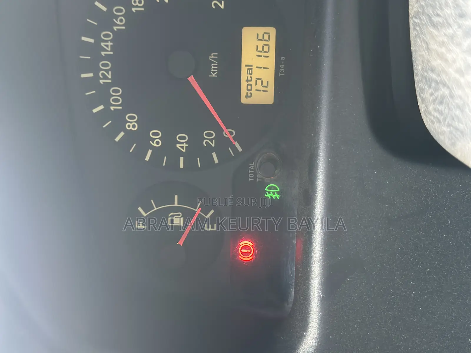 Toyota Avensis 1.8 1998 Gris