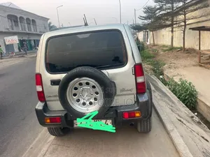 Suzuki Jimny 2015 Gris