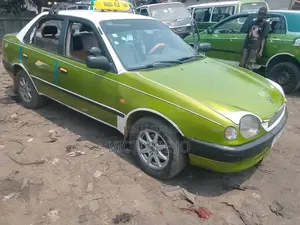Toyota Corolla 2017 Vert