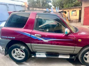 Toyota RAV4 2016 Rouge
