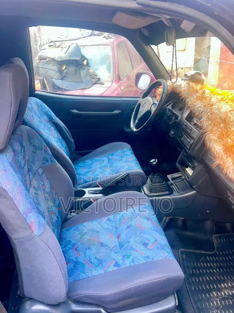 Toyota RAV4 2016 Rouge