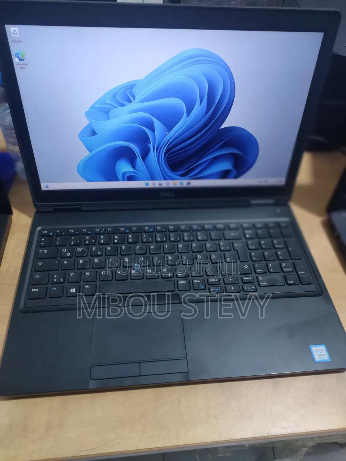Ordinateur portable Dell Latitude 5590 8GB Intel HDD+SSD 500GB