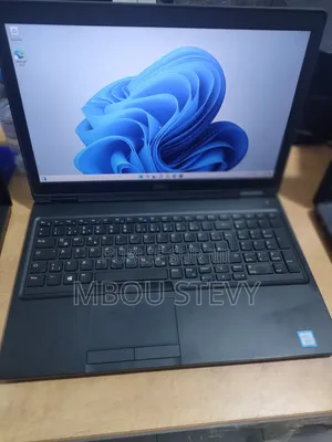 Ordinateur portable Dell Latitude 5590 8GB Intel HDD+SSD 500GB