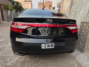 Hyundai Grandeur 2014 Noir