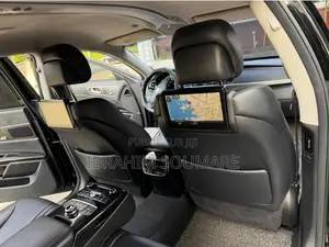 Kia K3000 2015 Noir