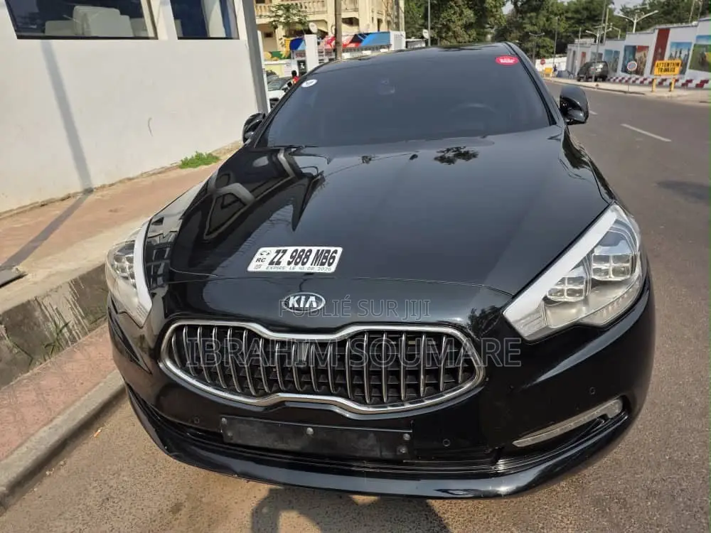 Kia K3000 2015 Noir