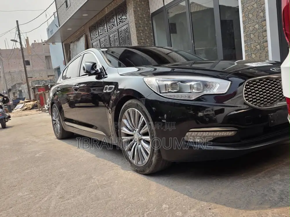 Kia K3000 2015 Noir