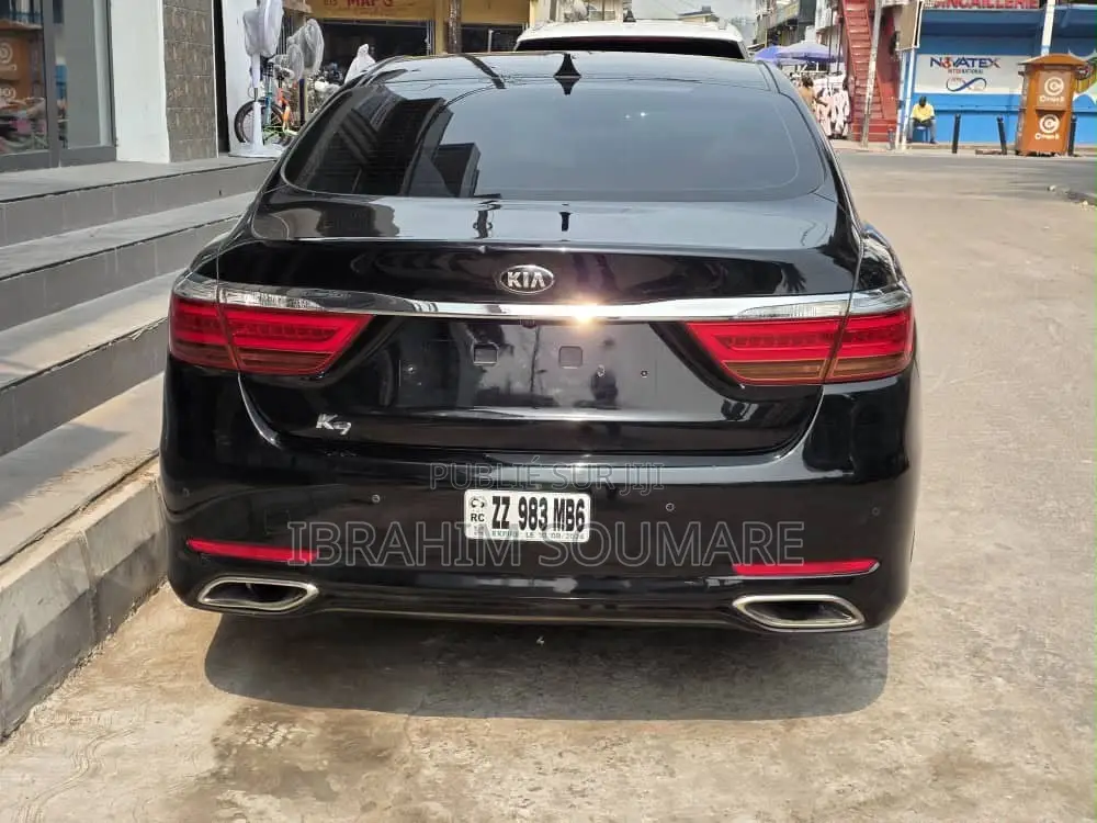 Kia K3000 2015 Noir