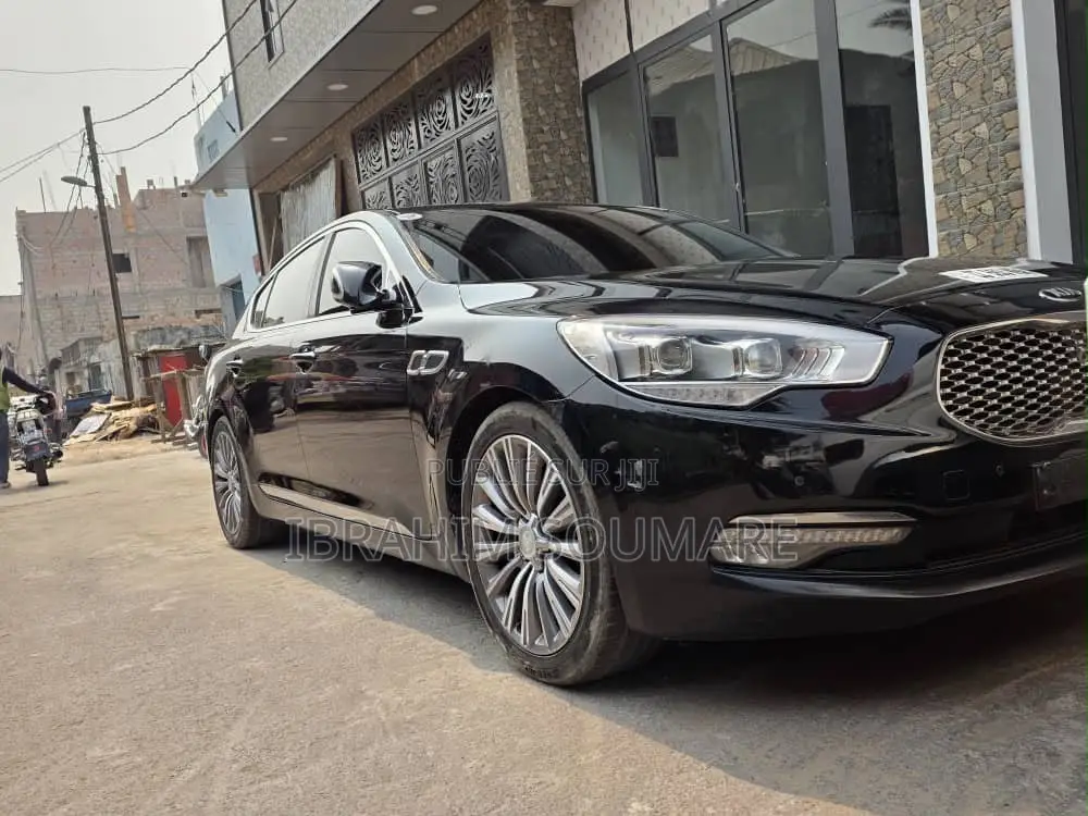Kia K3000 2015 Noir