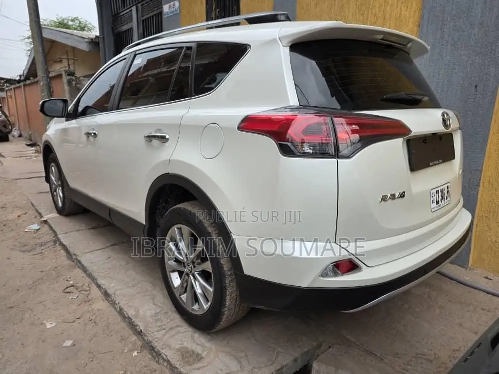 Toyota RAV4 2017 Blanc