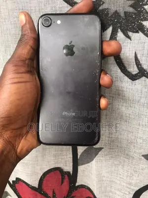Apple iPhone 7 128 GB Noir