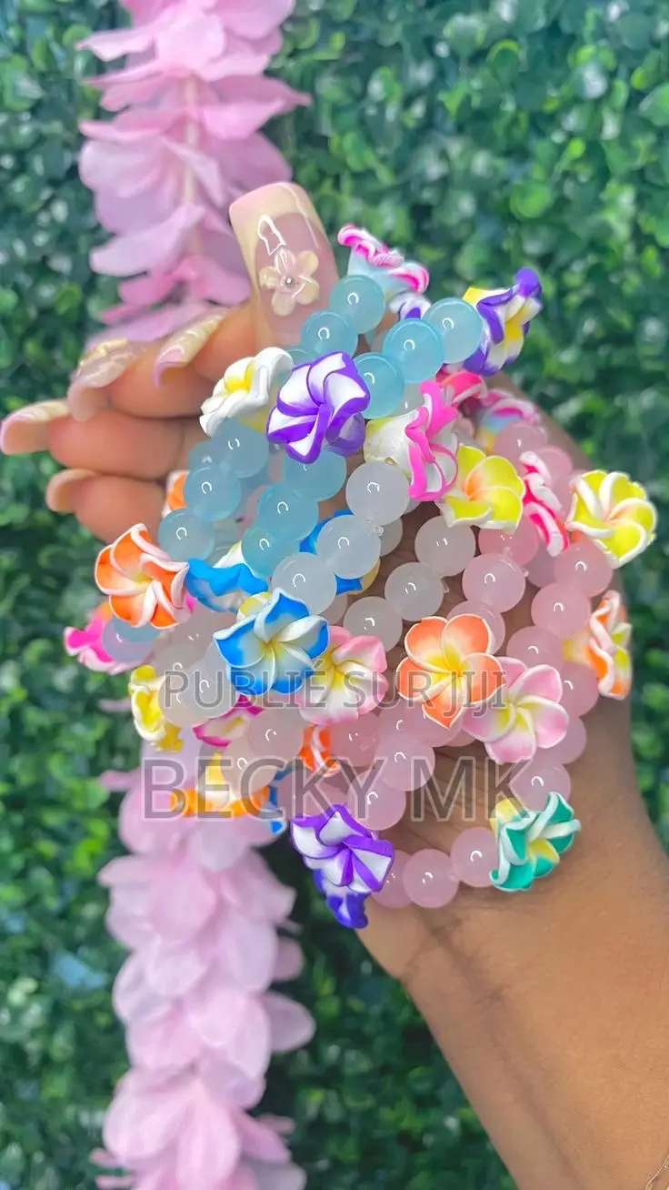 1000 Baya Et Bracelet ( Dépend Du Modèle)