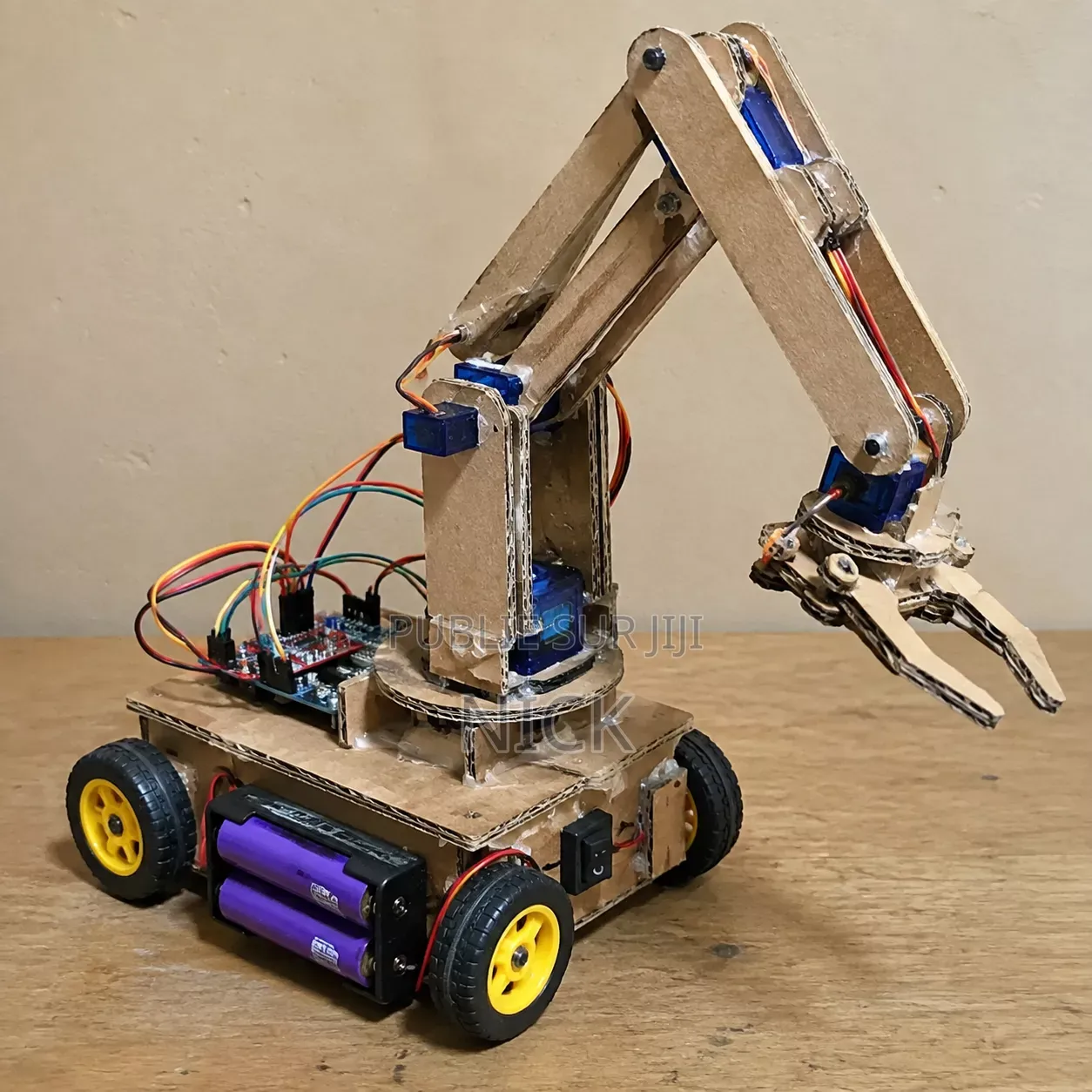 Petit Robot Télécommande