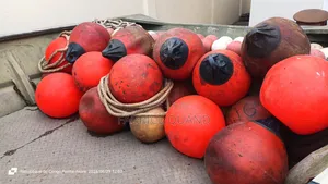 Bouees De Marquage Et Protection